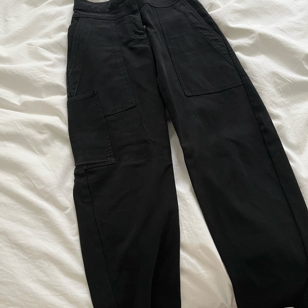Wilfred Black Cargo Pants with Relaxed Fit